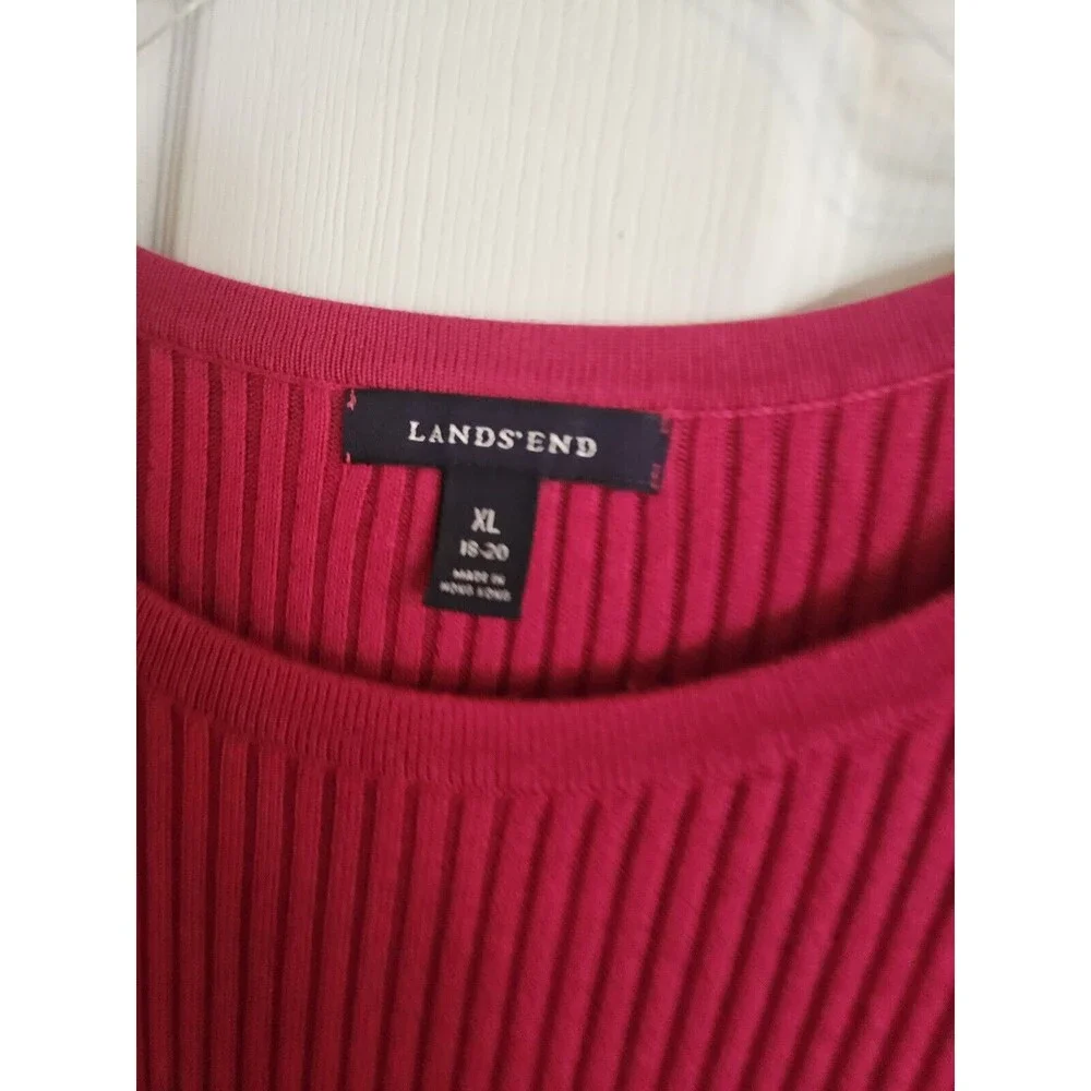 Lands End Womens Red XL Sweater Size Red Ribbed Holidays Christmas 18-20 Buttons - Picture 2 of 3